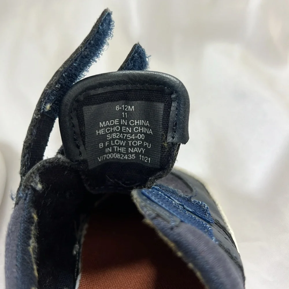 Old Navy Double Strap Baby Sneakers 6-12M